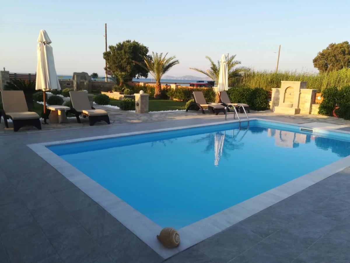Blue Horizon Villa & Suites Sitia  Buitenkant foto